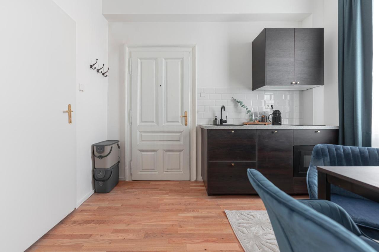 City Appartement Wagram Am Hauptbahnhof Sankt Poelten Eksteriør bilde